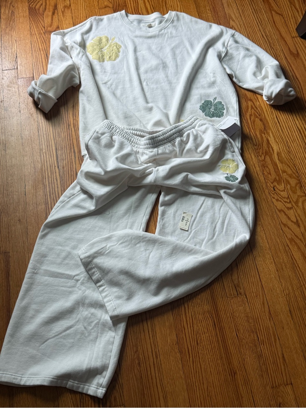 Aeropostale Cloud Soft Oversized Sweater and Pants Size Large